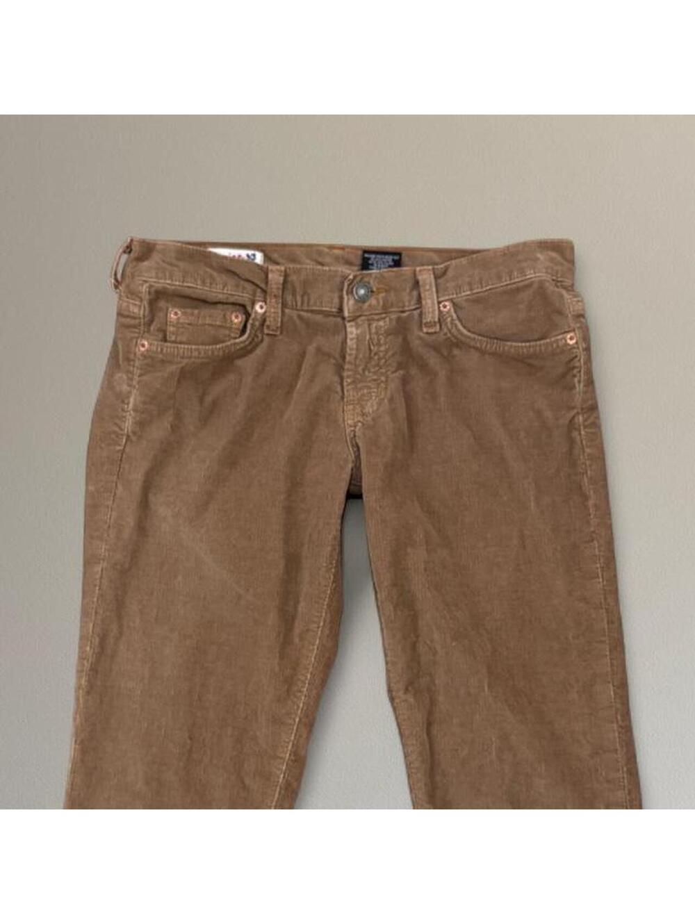 Y2K low rise corduroy pants.